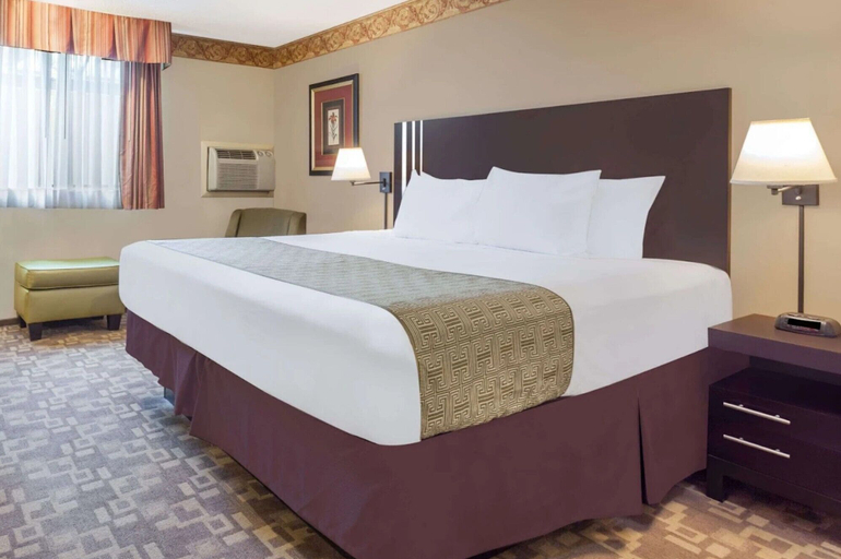 Room 3, FairBridge Inn Express Bellingham, Whatcom