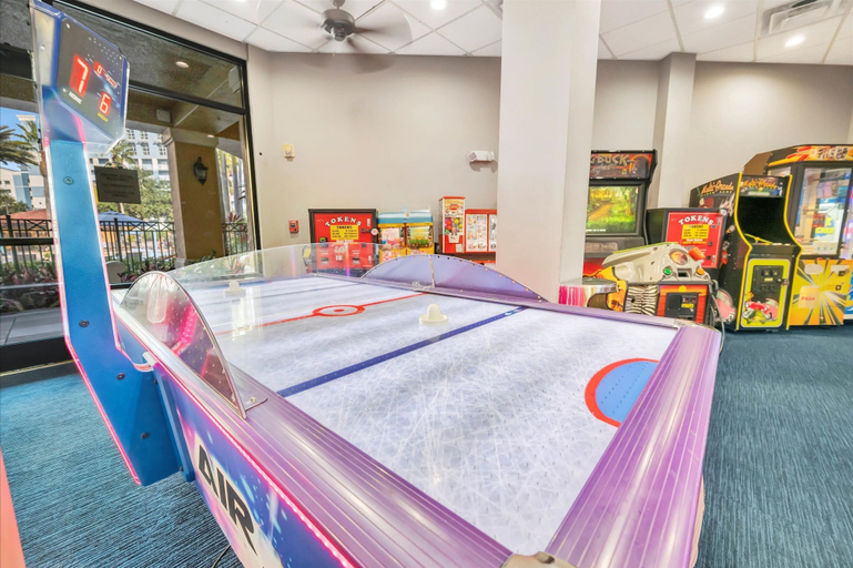 Room 3, Disney-themed With Arcade Gym Pools Hot Tub, Orange