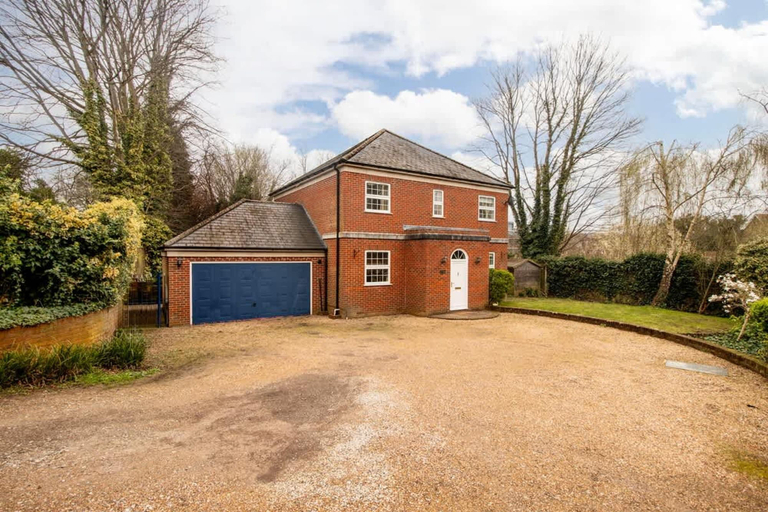 Room 3, Central Tunbridgewells Stylish Spacious for 10, Kent