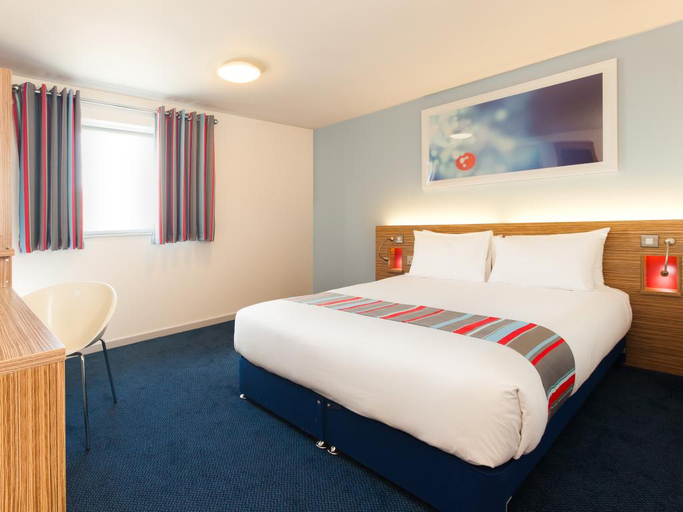 Bedroom 2, Travelodge Carlisle Central, Cumbria