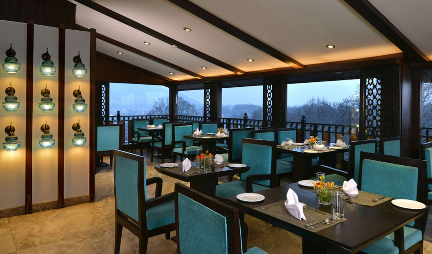 Food & Drinks 3, R.k. Sarovar Portico Srinagar, Srinagar