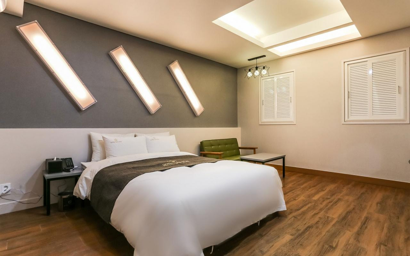 Bedroom 2, Donghae Hotel Bon Stay, Donghae