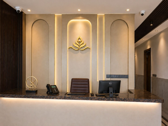Reception 5, The Prominence Premium Hotel & Cafe, Gautam Buddha Nagar
