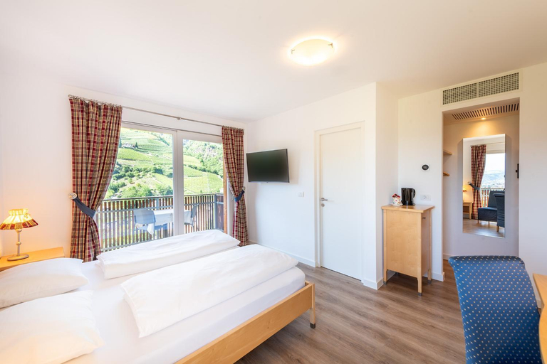 Bedroom 3, Hotel Hanny Panoramic Views over Bolzano, Bolzano