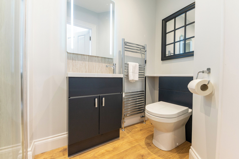 Bathroom 3, Hillside Luxury Apartments, Highland