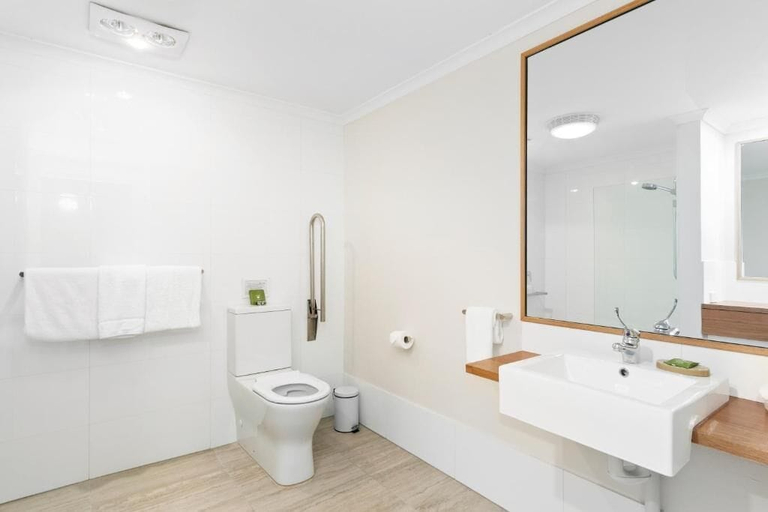 Bathroom 3, Nu Leaf Retreat, Singleton