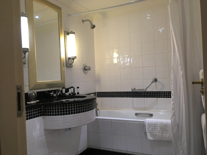 Bathroom 4, Nuremore Hotel & Country Golf Club