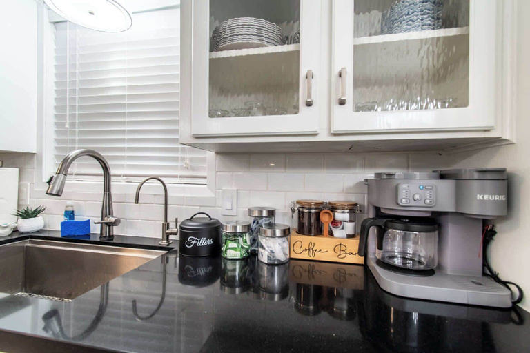 Private kitchen 4, Coastal Getaway Sleeps 34 - 2 Homes, 2 Pools, Nueces