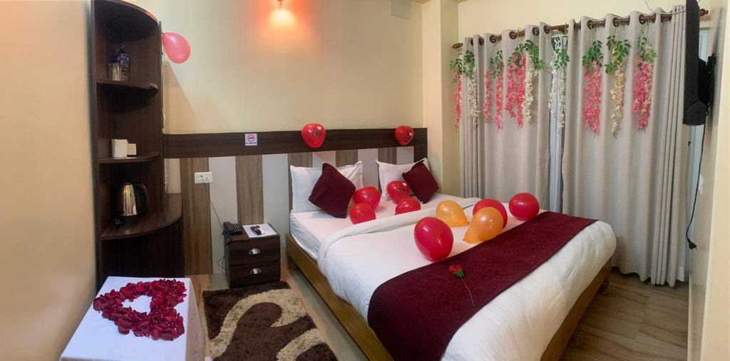 Others 3, Hotel Sea lake, Gandaki