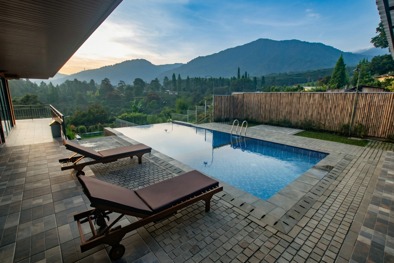 Others 2, Villa Favore, Bogor