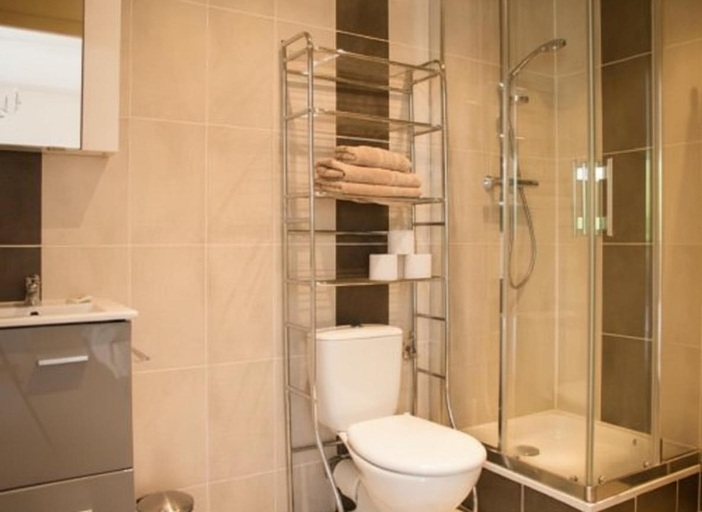 Bathroom 4, LE DOMAINE DES REMPARTS, Bas-Rhin