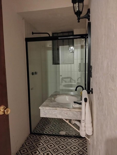 Bathroom, Hotel Rincon de Josefa, Pátzcuaro