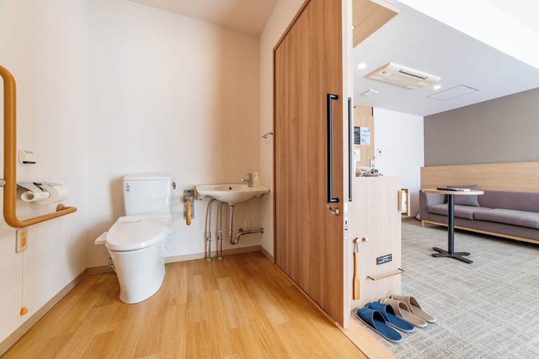 Bathroom 5, Henn na Resort & Spa Kansai Airport, Izumisano