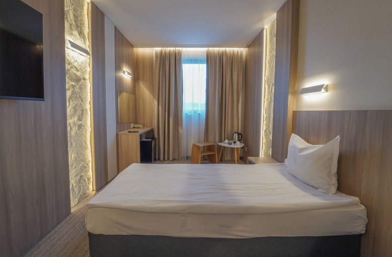 Bedroom 3, AQUA Hotel, Varna