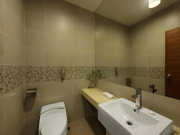 Bathroom 4, South China Laguna Hotel, Shenzhen