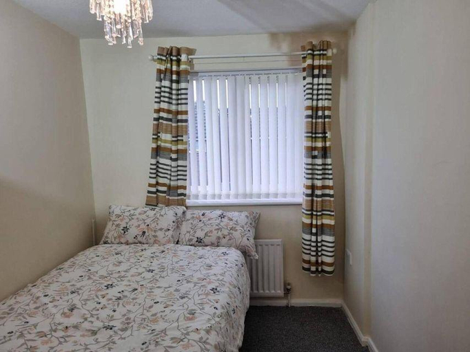3, Nice Residential Within Easy Reach to Town, Manchester