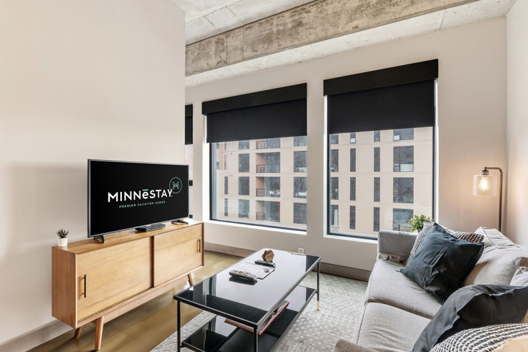 Others 5, Sable 403 - Alcove, Hennepin