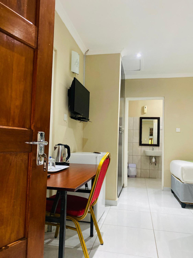 2, Kamanga Safari Lodge, Ngamiland East