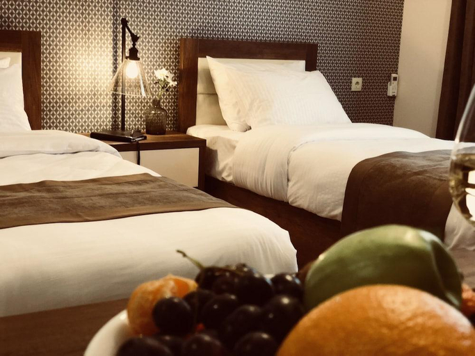 Others 4, Hotel Amser, Mtskheta