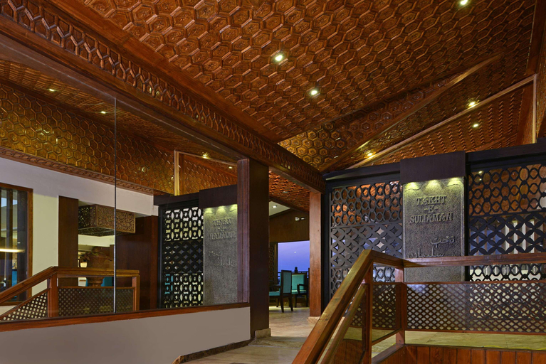 Others 5, R.k. Sarovar Portico Srinagar, Srinagar