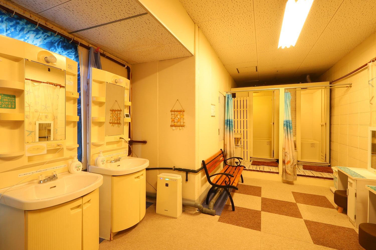 Bathroom 5, Guesthouse Churayado Ishigakijima., Ishigaki