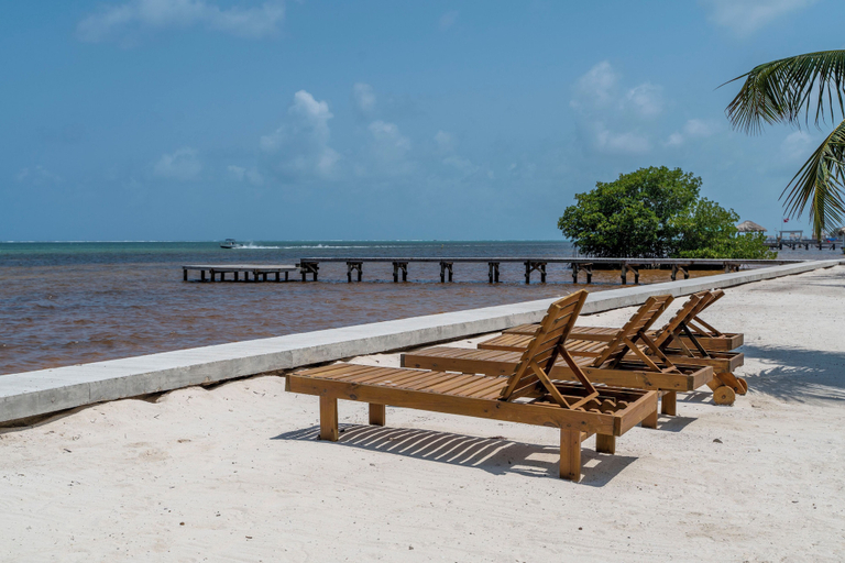 Beach 2, Casa Pisces