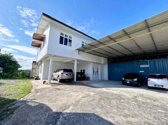 Exterior 4, JR Homestay 111 @3rd Mile Big House (13 Pax), Kuching