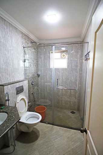 Bathroom 4, Bellagio Rezidencia, North Goa