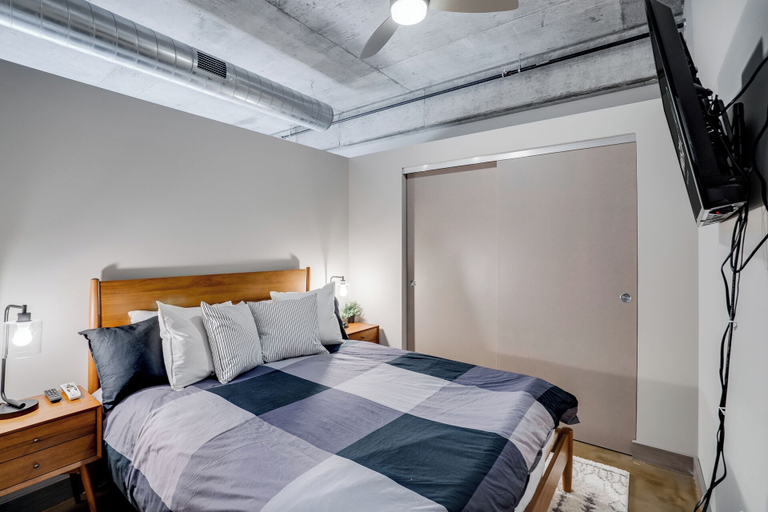 Bedroom 3, Sable 306 - One Bedroom, Hennepin