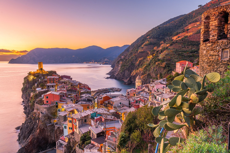 Exterior 3, Charming Apartment With Balcony In Vernazza, La Spezia