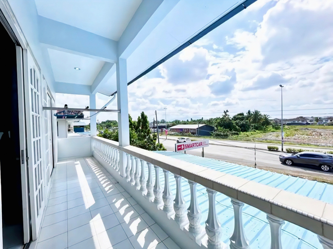 Exterior 3, JR Homestay 111 @3rd Mile Big House (13 Pax), Kuching