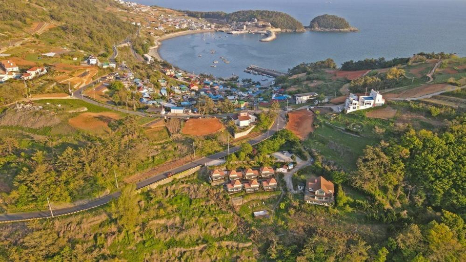 Others 3, namhe acro pension, Namhae
