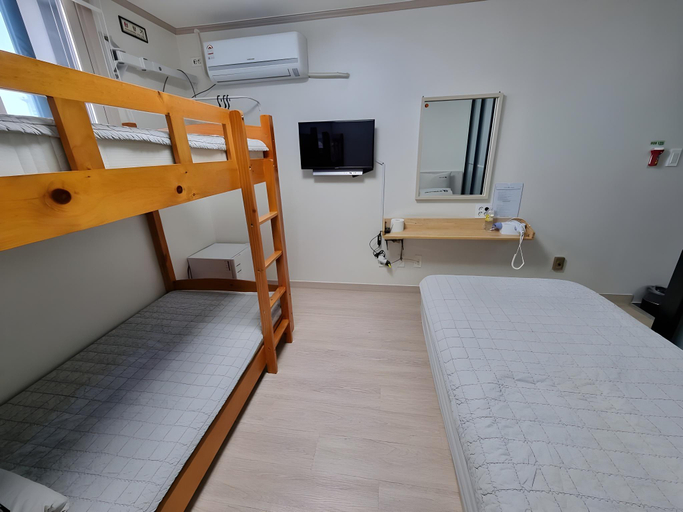 Bedroom 2, Suncheon 24 Guesthouse, Suncheon