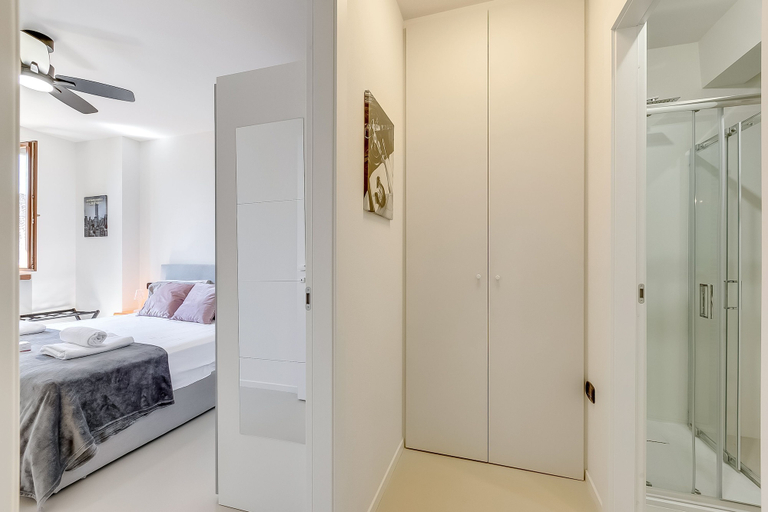 Bedroom 2, Appartamento Feva : Riva del Garda Old Town Apartment, Trento