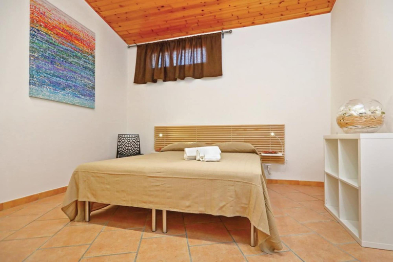Others 4, Dune Giardino With 3 Bedrooms and 1 Bathrooms, Ragusa