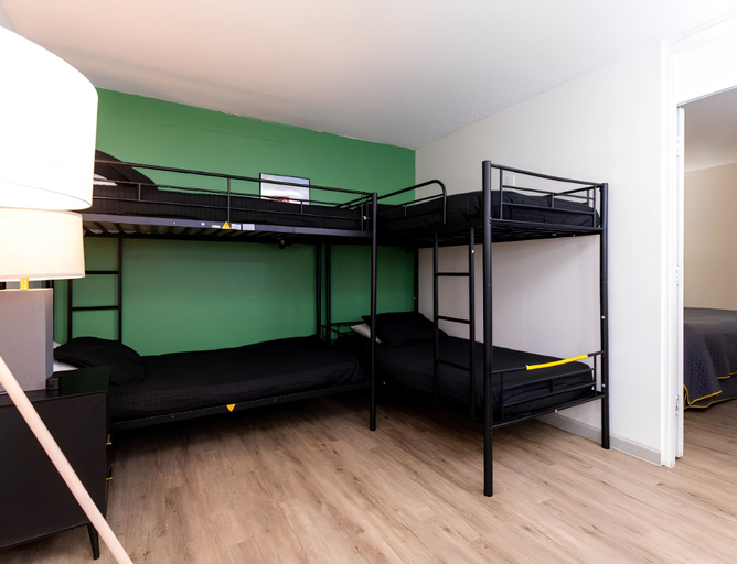 Bedroom 4, Modern Motel, El Paso