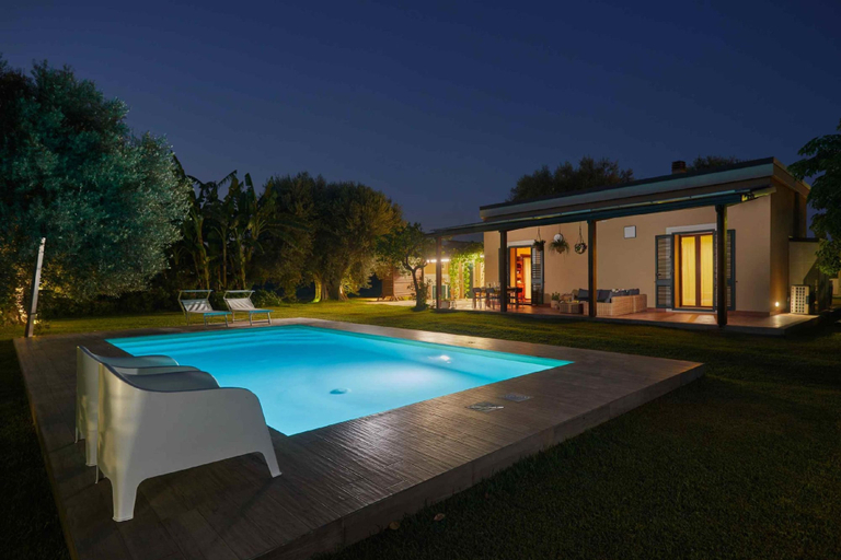 Room 2, Casale Pergola Villa Sugarcane Private Pool 8-12, Syracuse