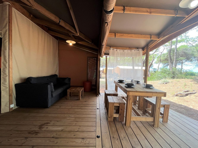Outdoor dining 3, La Tamarissière Village, Hérault
