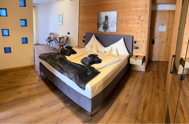 Bedroom 2, Hotel Das Lisann, Bolzano