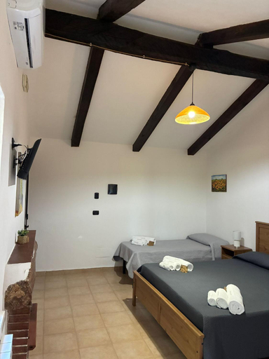 Bedroom 2, Agriturismo Curatola, Vibo Valentia