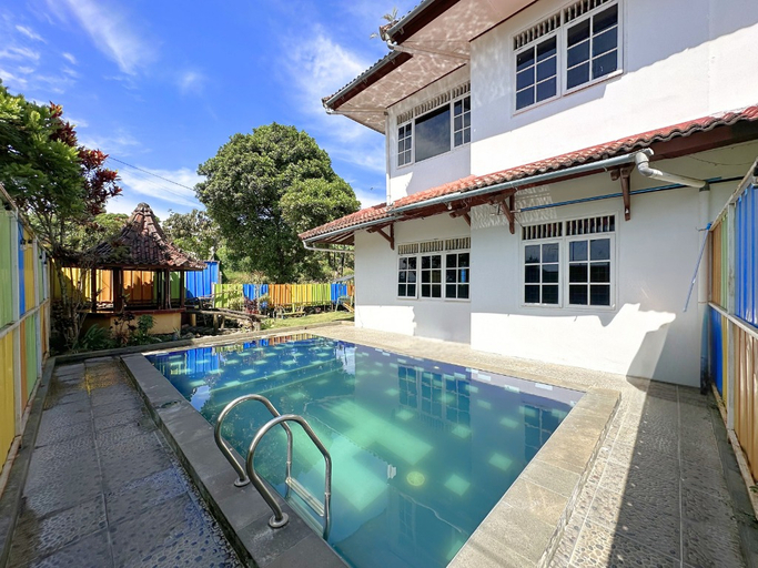 Sport & Beauty 2, Villa Manggis 3 BR Private Pool, Bogor