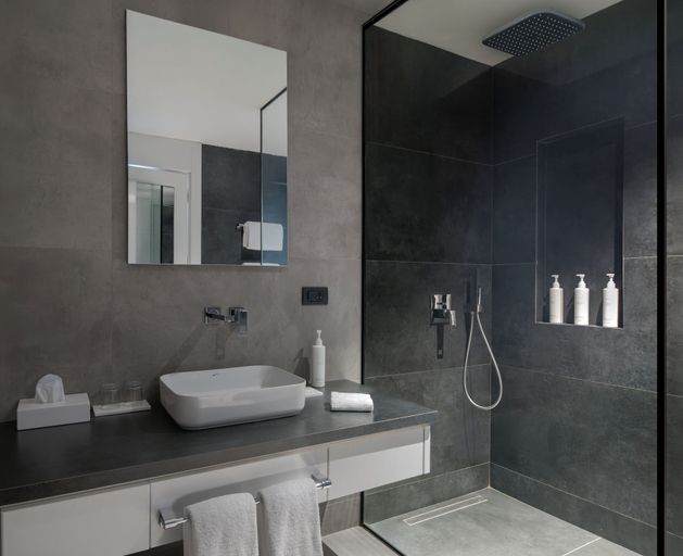 Bathroom 5, Swissôtel Resort Bodrum Beach, Bodrum