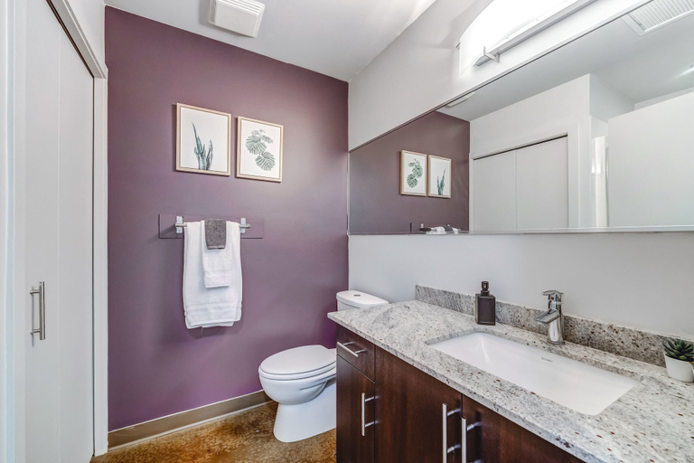 Bathroom 4, Spacious Downtown Condo w/ Balcony & City Views!, Division No. 6