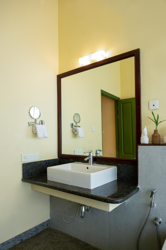 Bathroom 5, Springdale Heritage Resort, Idukki