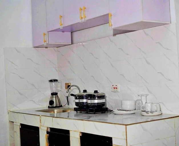 Private kitchen 2, Frenezia Hotel and Apartment, Kosofe