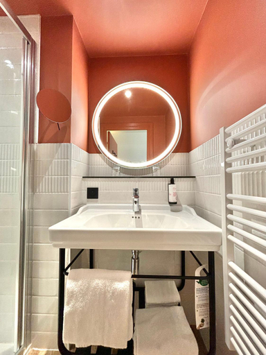 Bathroom 4, Hotel & Residence Orhoïtza, Pyrénées-Atlantiques