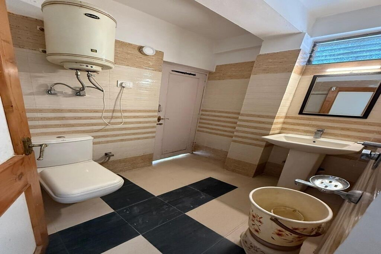 Bathroom 5, Hotel Summer King, Kullu