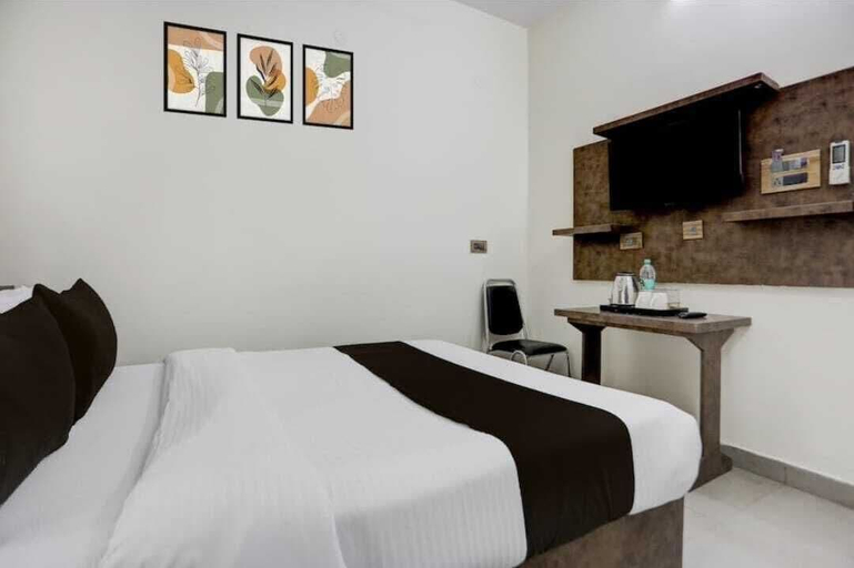 Room 2, Hotel shad residency, Patna