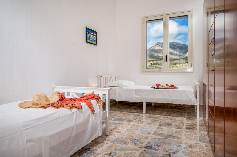 Room 4, Villa Le Terrazze Blu, Trapani