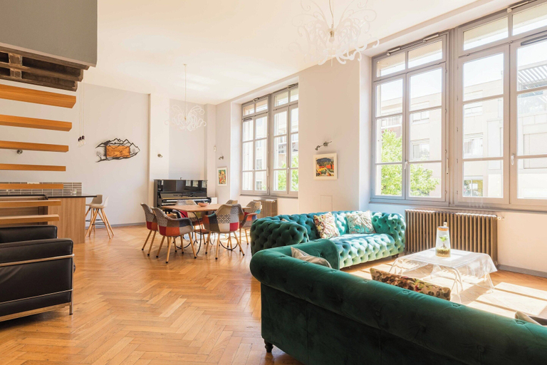 Living area 2, Stunning Apartment - 4br-7p - Crequi, Rhône